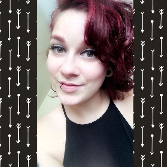 Meet your Posher, Brenda - Picture 6 of 6